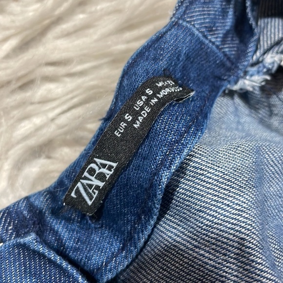 ZARA Denim Paneled V-neck Mini Dress With Puffed Sleeves - Picture 4 of 12